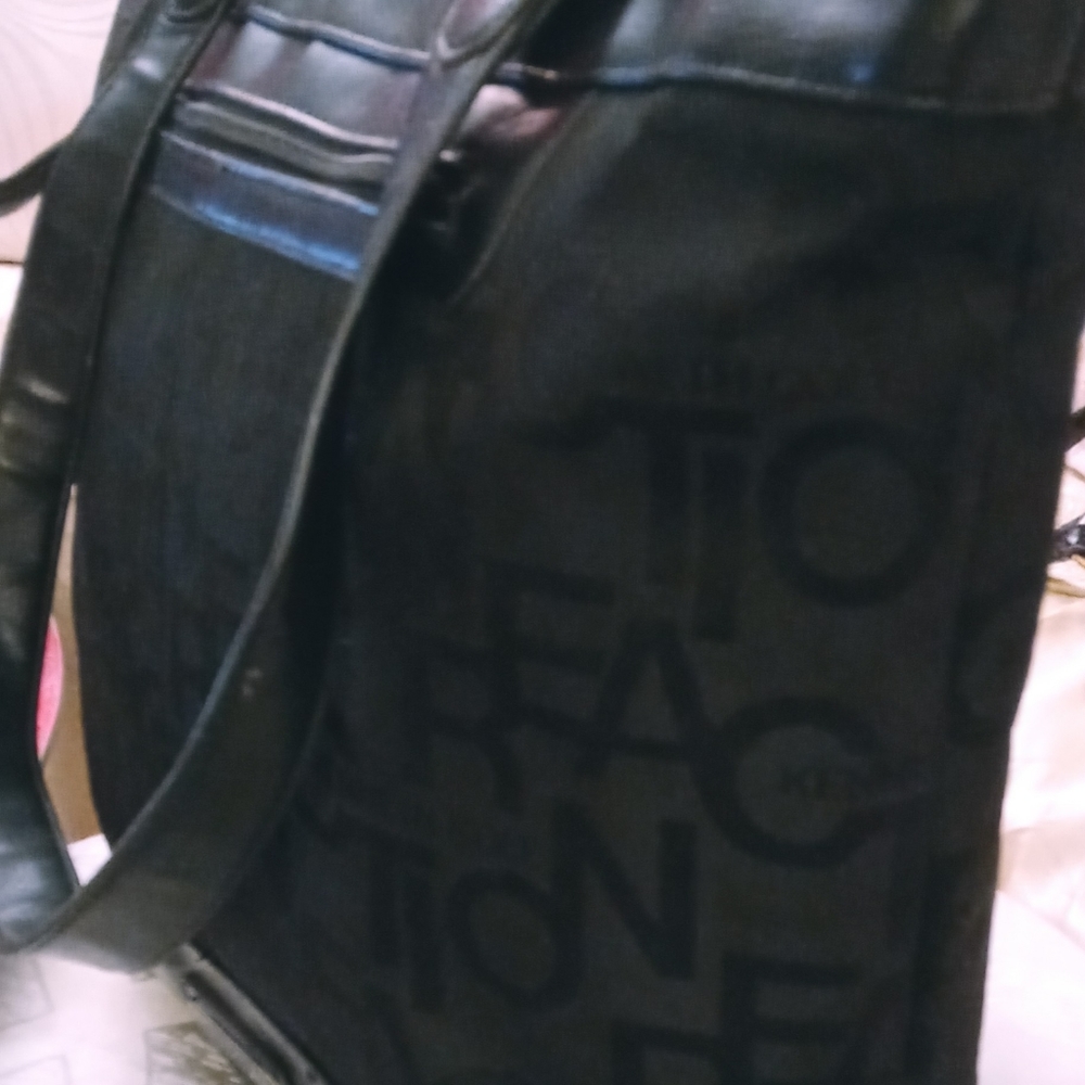 Kenneth Cole travel bag